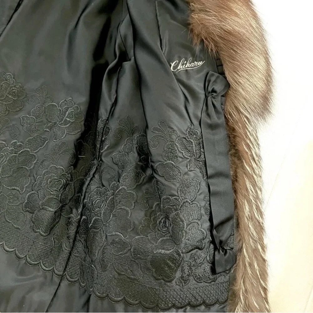 SAGA FOX Vintage Luxury Fur Coat Silver Fox - Picture 6 of 6